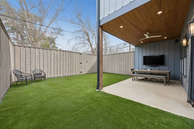 5104 Vandelia Street, Dallas, TX 75235