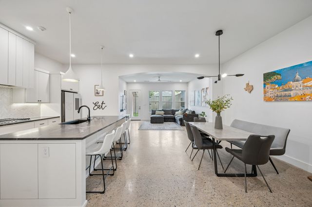 5104 Vandelia Street, Dallas, TX 75235