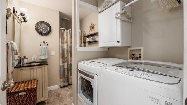 12978 W Bank Drive NE, Millersport, OH 43046