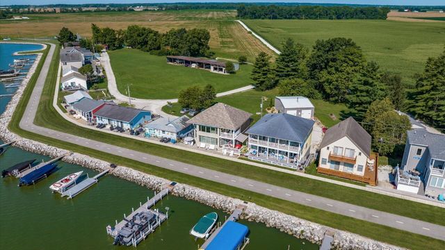 12978 W Bank Drive NE, Millersport, OH 43046