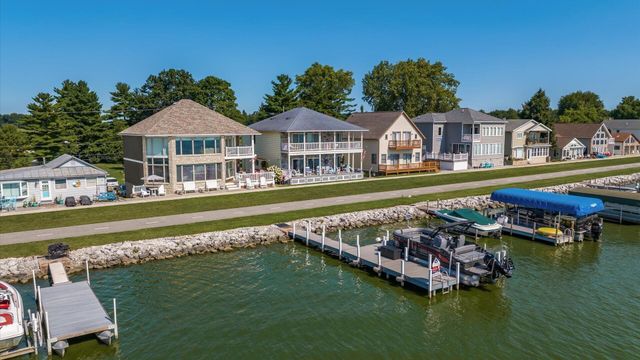 12978 W Bank Drive NE, Millersport, OH 43046