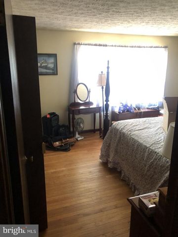 246 BROWN RD, Nottingham, PA 19362