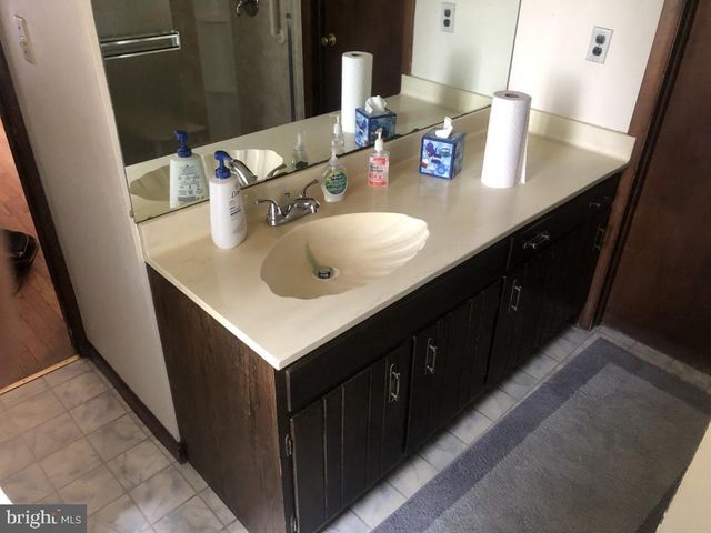 246 BROWN RD, Nottingham, PA 19362
