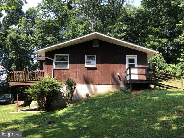 246 BROWN RD, Nottingham, PA 19362