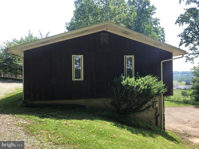 246 BROWN RD, Nottingham, PA 19362