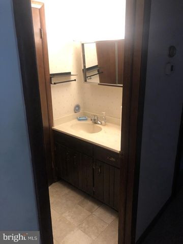 246 BROWN RD, Nottingham, PA 19362