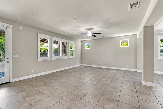 3245 Lexington Avenue, Clovis, CA 93619
