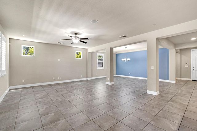 3245 Lexington Avenue, Clovis, CA 93619