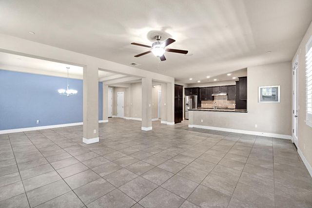3245 Lexington Avenue, Clovis, CA 93619