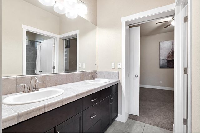 3245 Lexington Avenue, Clovis, CA 93619