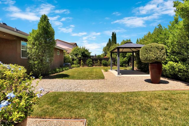 3245 Lexington Avenue, Clovis, CA 93619