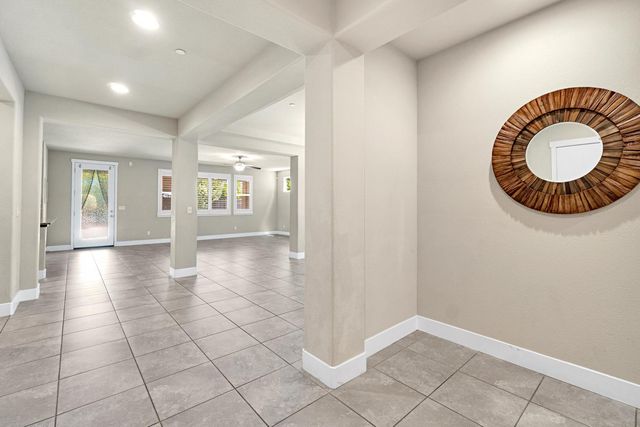 3245 Lexington Avenue, Clovis, CA 93619