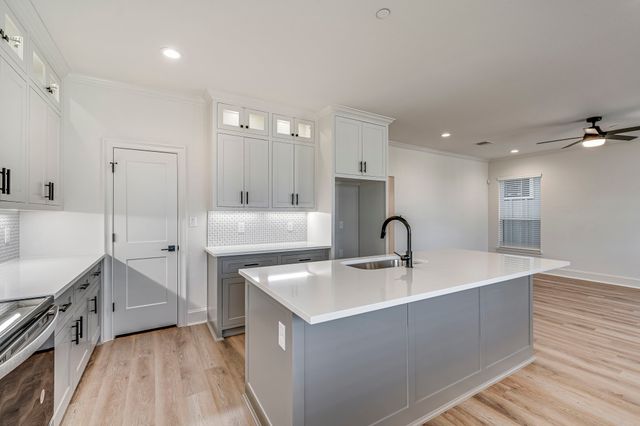 312 Woodside Trail, Waxahachie, TX 75165