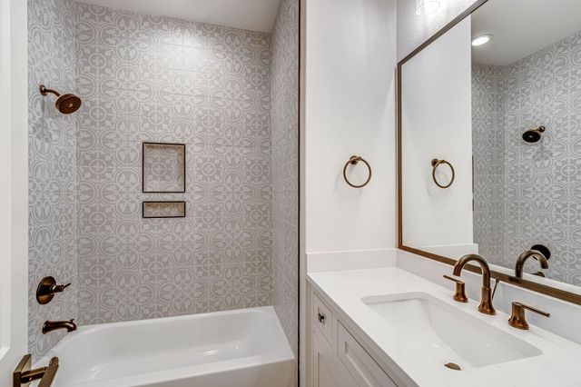 312 Woodside Trail, Waxahachie, TX 75165