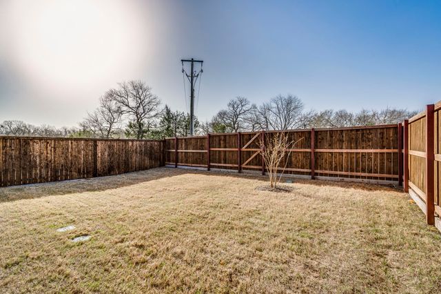 312 Woodside Trail, Waxahachie, TX 75165