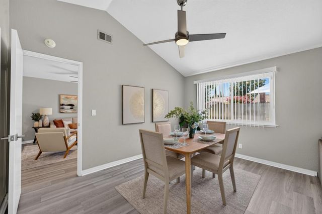 8030 La Riviera Dr, Sacramento, CA 95826