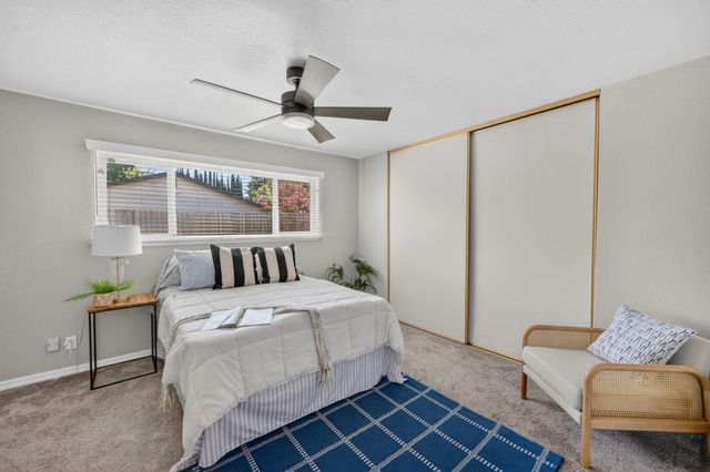 8030 La Riviera Dr, Sacramento, CA 95826