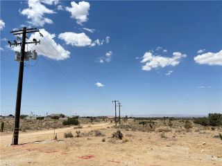 93025 Cambria, Phelan, CA 92371