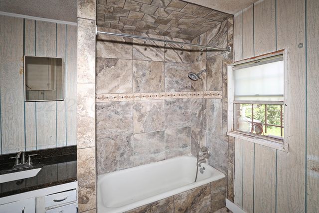 2001 NW 13TH Avenue, Amarillo, TX 79107