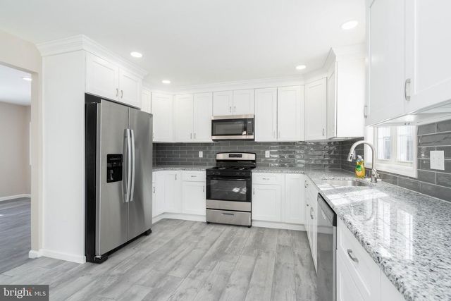 1691 W WALNUT RD, Vineland, NJ 08360