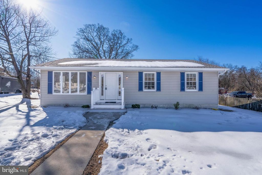 1691 W WALNUT RD, Vineland, NJ 08360