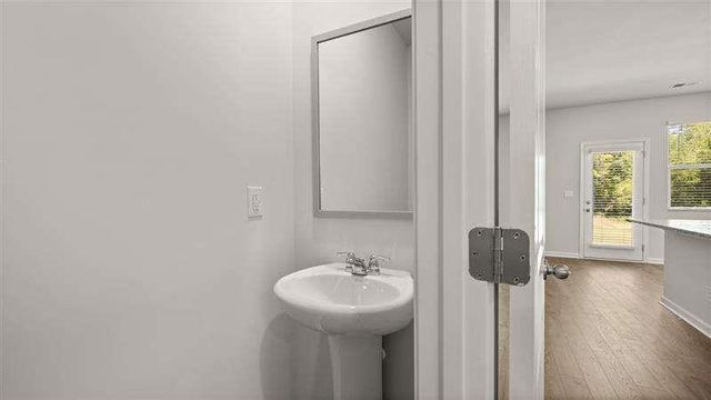 5437 Baybrook Circle, College Park, GA 30349