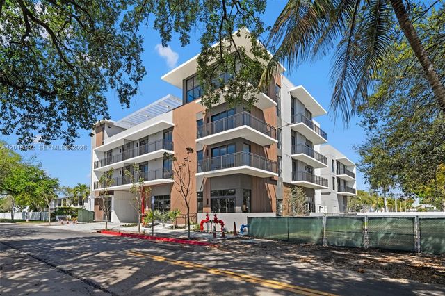 2479 NE 192nd St 305, Miami, FL 33180