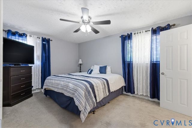 20018 Roosevelt Ave, South Chesterfield, VA 23834