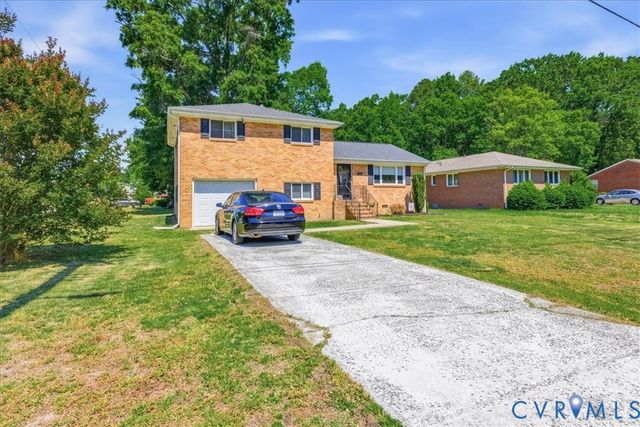 20018 Roosevelt Ave, South Chesterfield, VA 23834