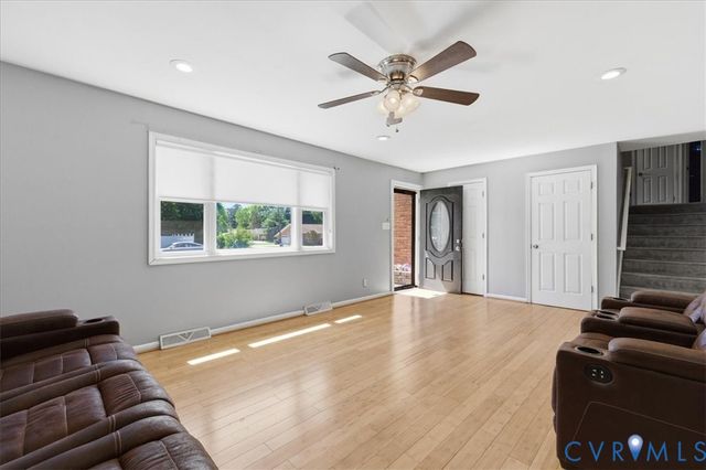 20018 Roosevelt Ave, South Chesterfield, VA 23834