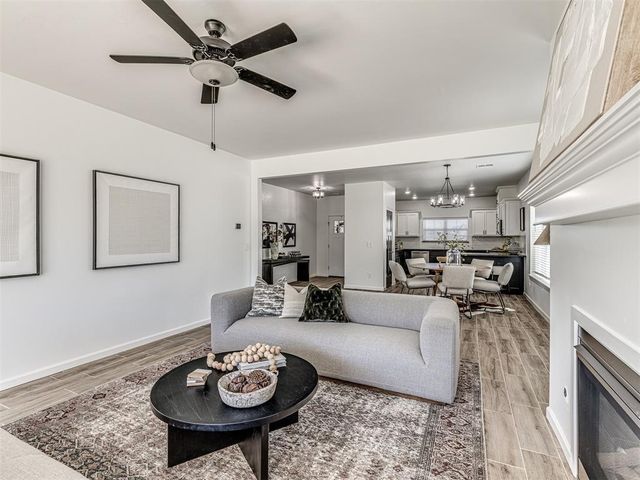 14524 Giverny Lane, Yukon, OK 73099