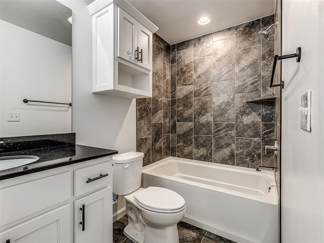 14524 Giverny Lane, Yukon, OK 73099