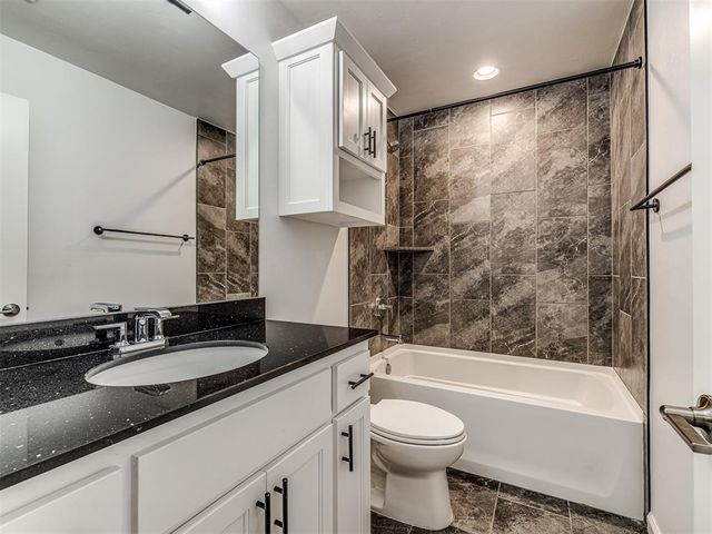 14524 Giverny Lane, Yukon, OK 73099