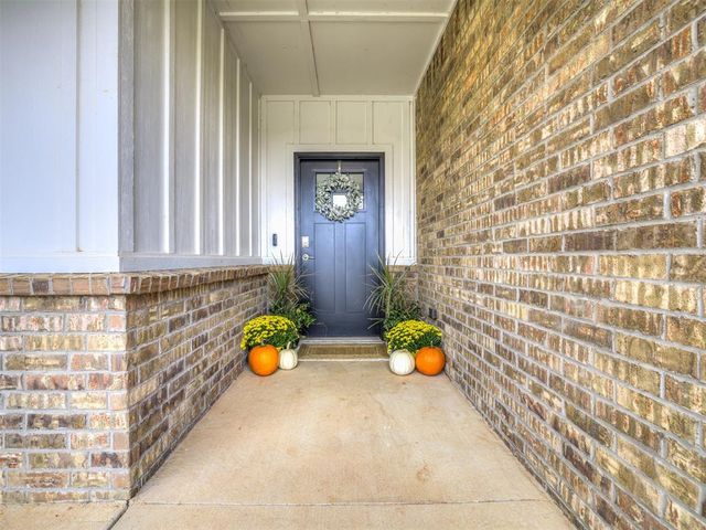 14524 Giverny Lane, Yukon, OK 73099