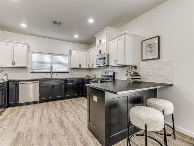 14524 Giverny Lane, Yukon, OK 73099