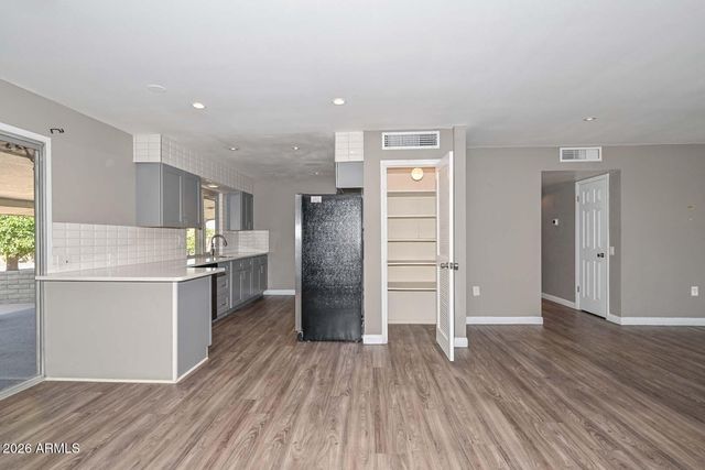 9301 W GLEN OAKS Circle N, Sun City, AZ 85351
