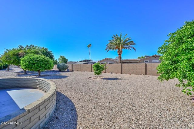 9301 W GLEN OAKS Circle N, Sun City, AZ 85351
