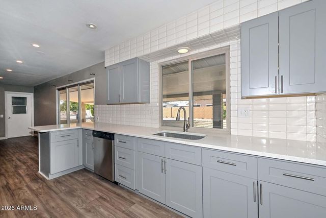 9301 W GLEN OAKS Circle N, Sun City, AZ 85351
