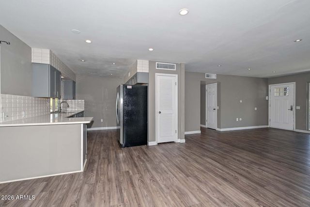 9301 W GLEN OAKS Circle N, Sun City, AZ 85351