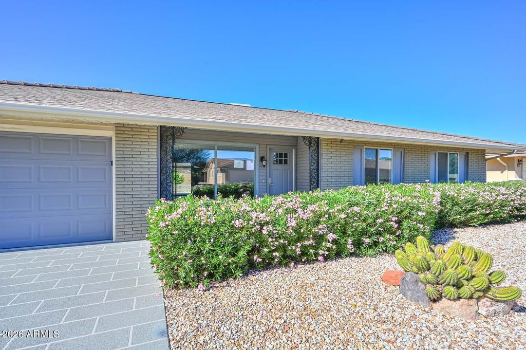 9301 W GLEN OAKS Circle N, Sun City, AZ 85351 — photo 2