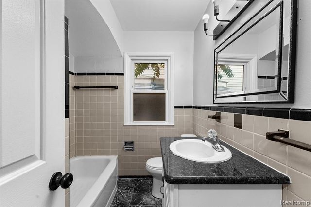 929 White Avenue, Lincoln Park, MI 48146