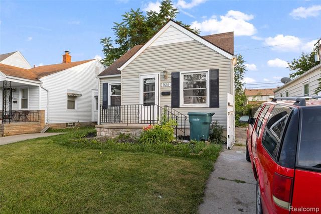 929 White Avenue, Lincoln Park, MI 48146