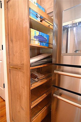 920 SW Ovation Drive, Lee's Summit, MO 64081