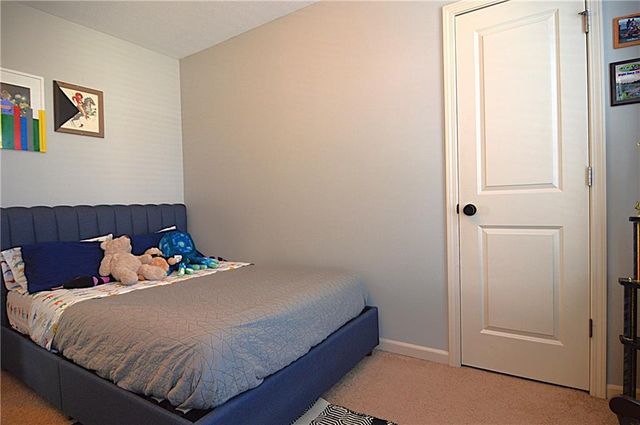 920 SW Ovation Drive, Lee's Summit, MO 64081