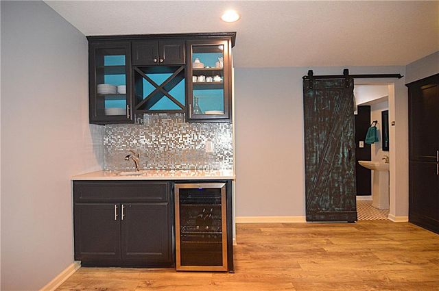 920 SW Ovation Drive, Lee's Summit, MO 64081