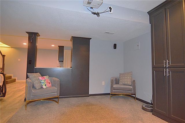 920 SW Ovation Drive, Lee's Summit, MO 64081