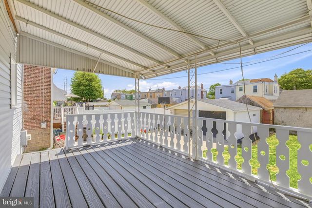 102 E OAK LN, Glenolden, PA 19036