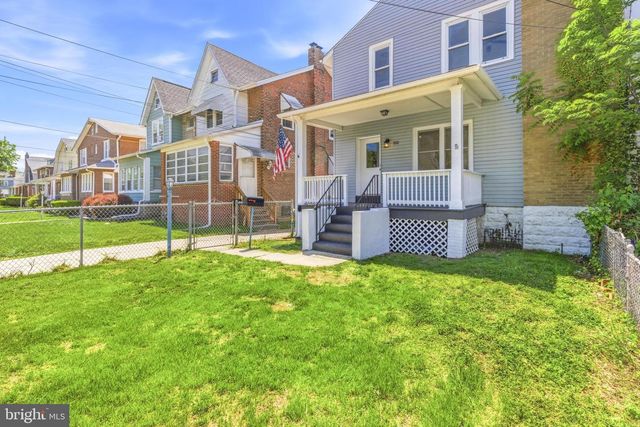 102 E OAK LN, Glenolden, PA 19036