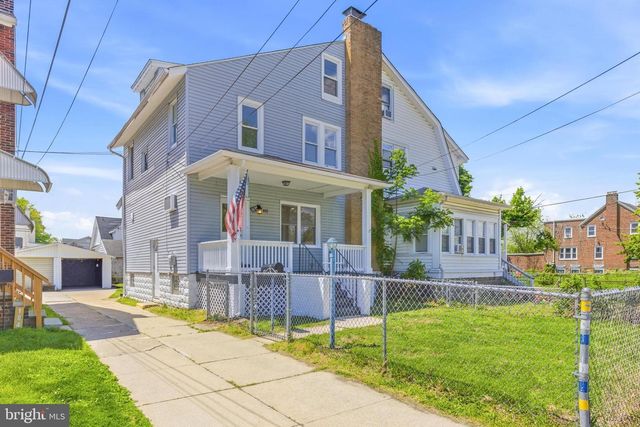 102 E OAK LN, Glenolden, PA 19036