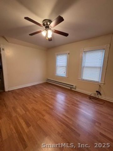 217 Woodlawn Terrace 3F, Waterbury, CT 06710